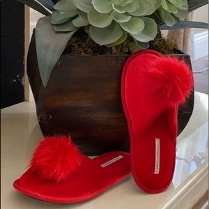 NWT, Victoria’s Secret Red Pom-Pom Slippers